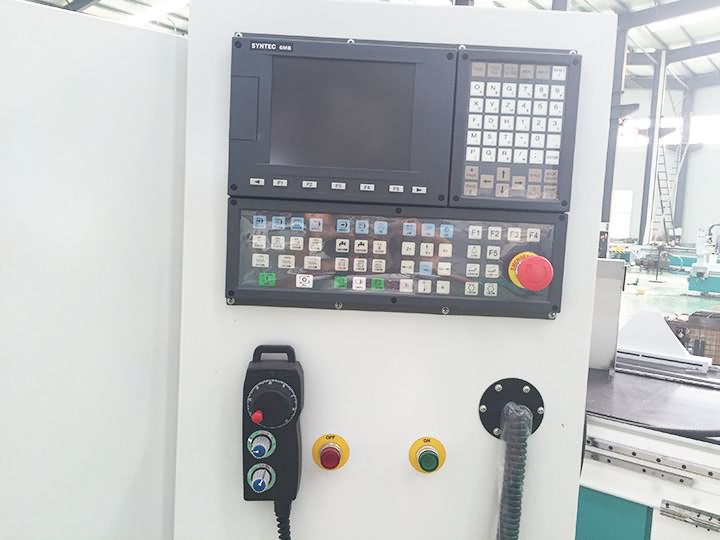 家具生產(chǎn)線自動(dòng)送料數(shù)控機(jī)床