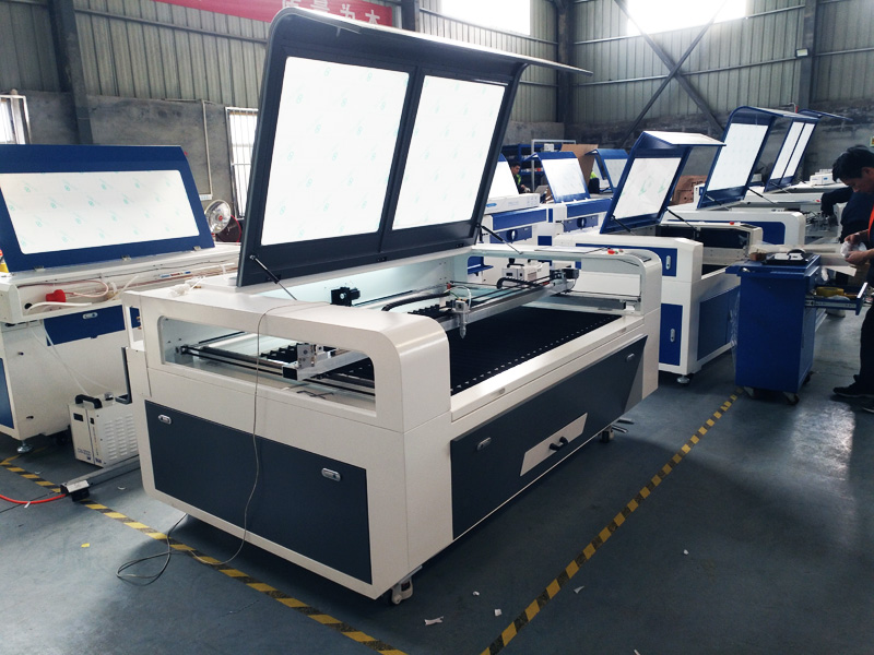 2025年最暢銷的亞克力激光切割機