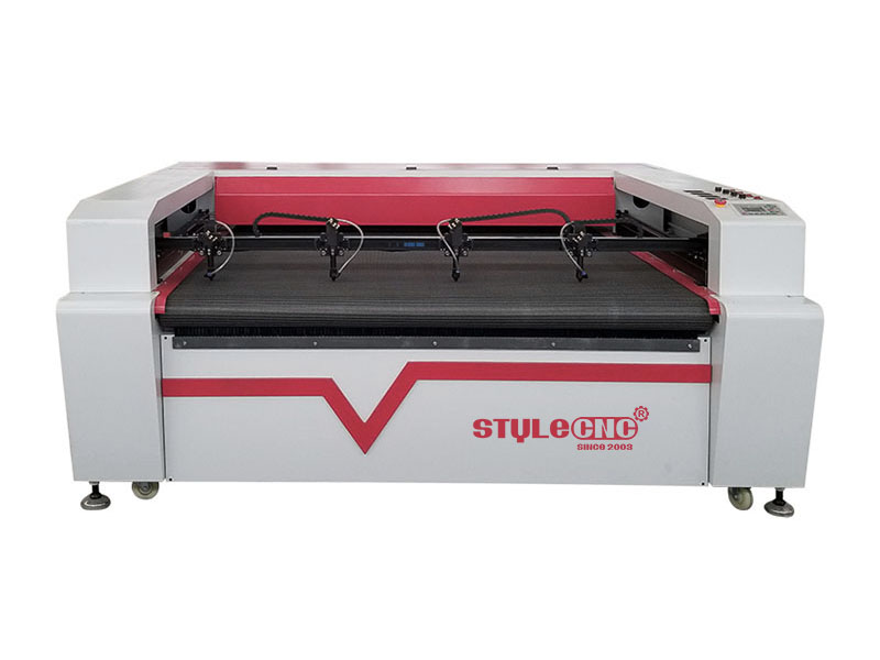 平板激光切割機(jī),適用于貼花和被子套件,配有 4 個頭