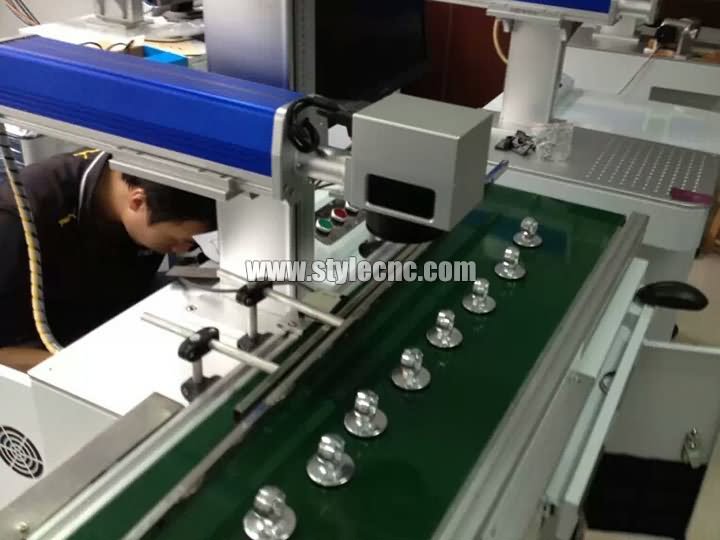 用于裝配線的實時工業(yè)光纖激光打標機 用于裝配線的實時工業(yè)光纖激光打標機