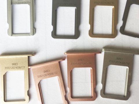 iPhone 徽標(biāo)和 IMEI 激光雕刻項(xiàng)目 iPhone 徽標(biāo)和 IMEI 激光雕刻項(xiàng)目