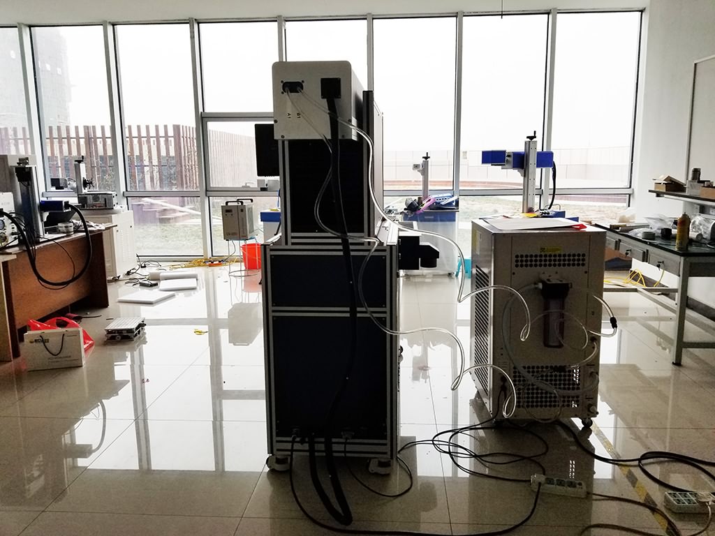 3D 動態(tài)聚焦射頻 CO2 激光雕刻切割機 3D 動態(tài)聚焦射頻 CO2 激光雕刻切割機