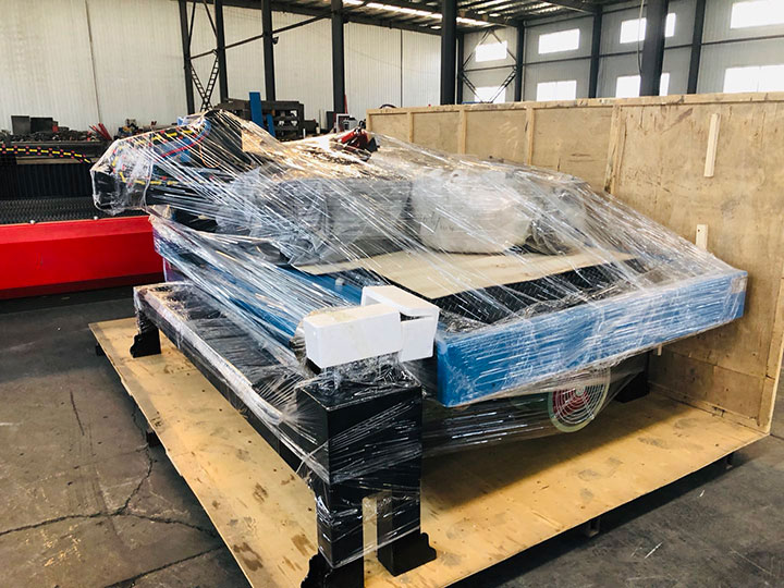 盈利型 4x8 帶旋轉(zhuǎn)管切割器的數(shù)控等離子切割工作臺套件