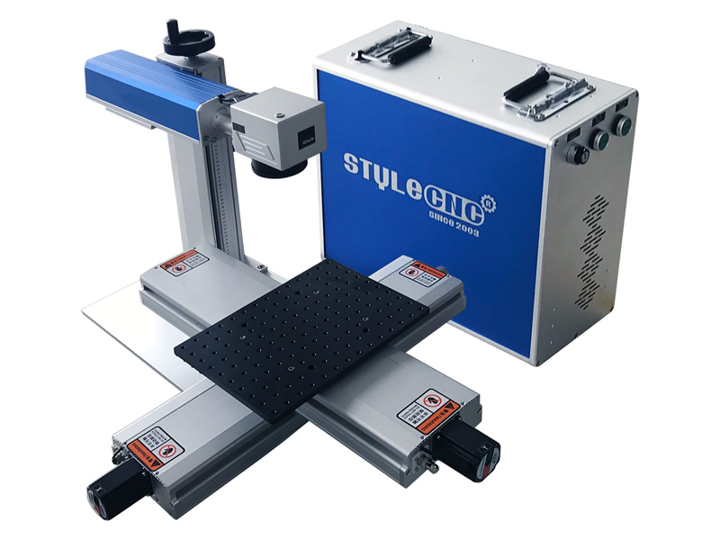 2025年最佳預(yù)算光纖激光雕刻機(jī)，帶 XY 移動(dòng)工作臺(tái)