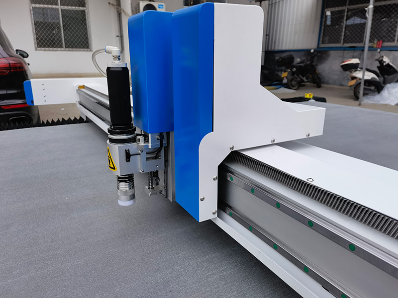 數(shù)控氣動(dòng)切刀 數(shù)控氣動(dòng)切刀