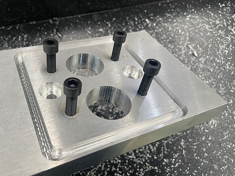 重型4x8數(shù)控鋁雕刻機(jī)帶攻絲頭 重型4x8數(shù)控鋁雕刻機(jī)帶攻絲頭