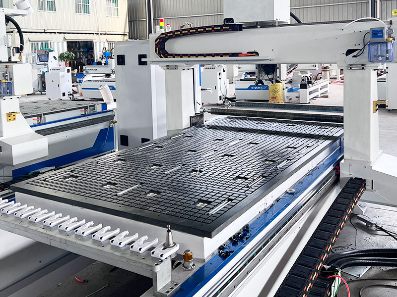 2025最佳四軸數控雕刻機用于三維曲面雕刻