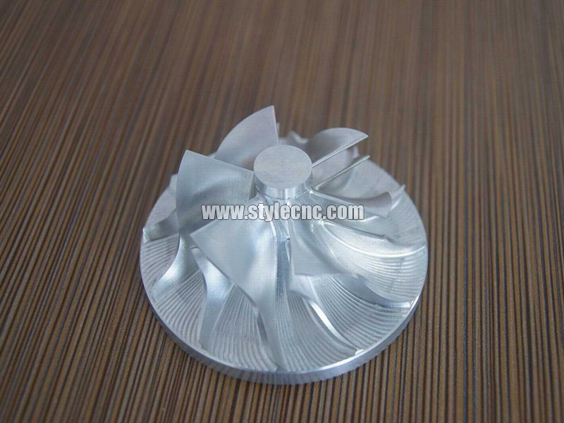 用于葉輪制造的小型五軸數(shù)控機(jī)床