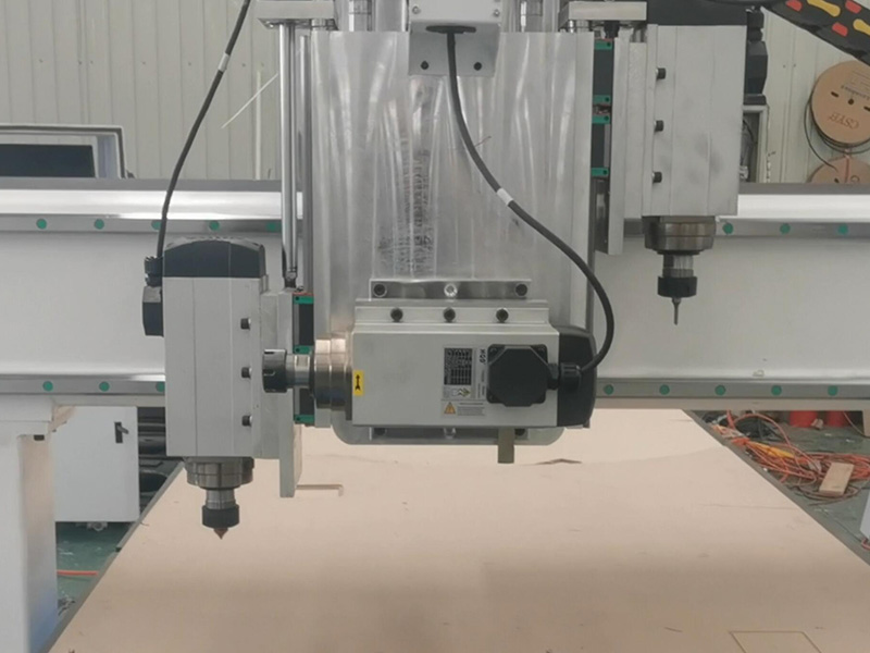 4軸擺動主軸 4軸擺動主軸