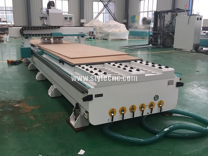 雙工作臺數(shù)控銑床 雙工作臺數(shù)控銑床