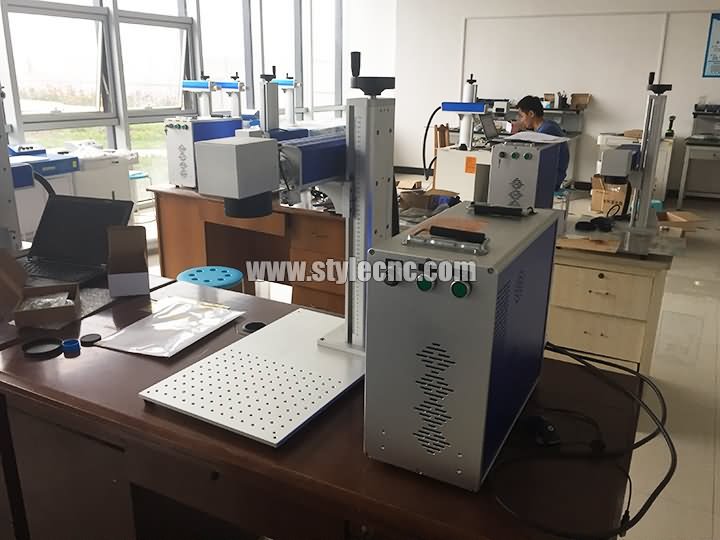 30W 激光打標(biāo)機(jī) 30W 激光打標(biāo)機(jī)