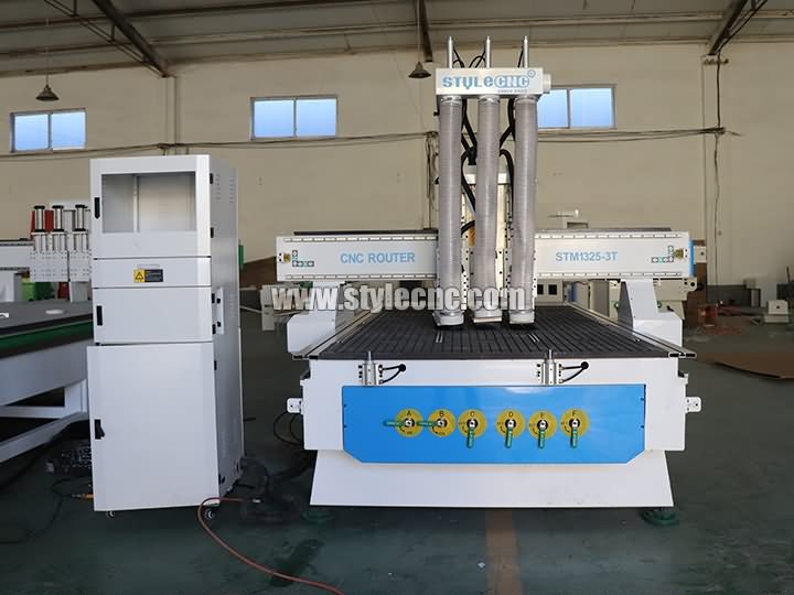 帶 3 個主軸的木門數控雕刻機