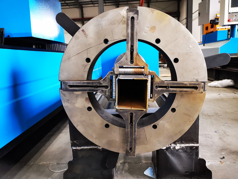 圓管、方管等離子切割四爪旋轉裝置