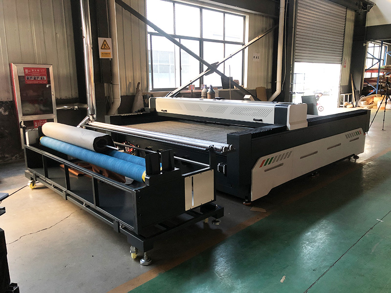 布料激光切割機自動送料 布料激光切割機自動送料