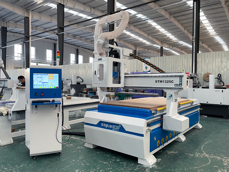 工業 4x8自動換刀數控木工雕刻機 工業 4x8自動換刀數控木工雕刻機