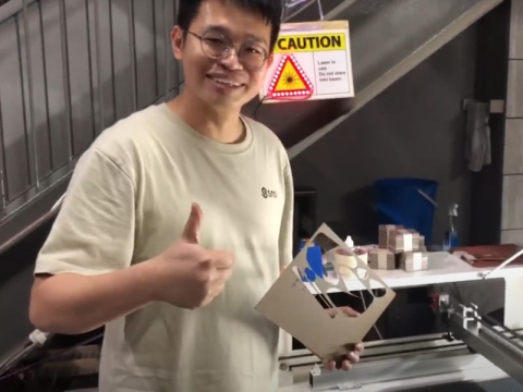 新加坡客戶評價 STJ1390 激光切割機(jī)? 新加坡客戶評價 STJ1390 激光切割機(jī)?