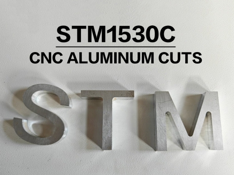 STM1530C自動換刀數控雕刻機切割鋁材，帶換刀裝置