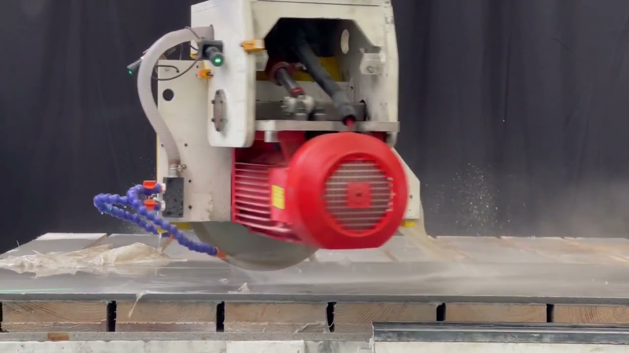 適用于廚房臺面和梳妝臺面的四軸數控橋切機 適用于廚房臺面和梳妝臺面的四軸數控橋切機