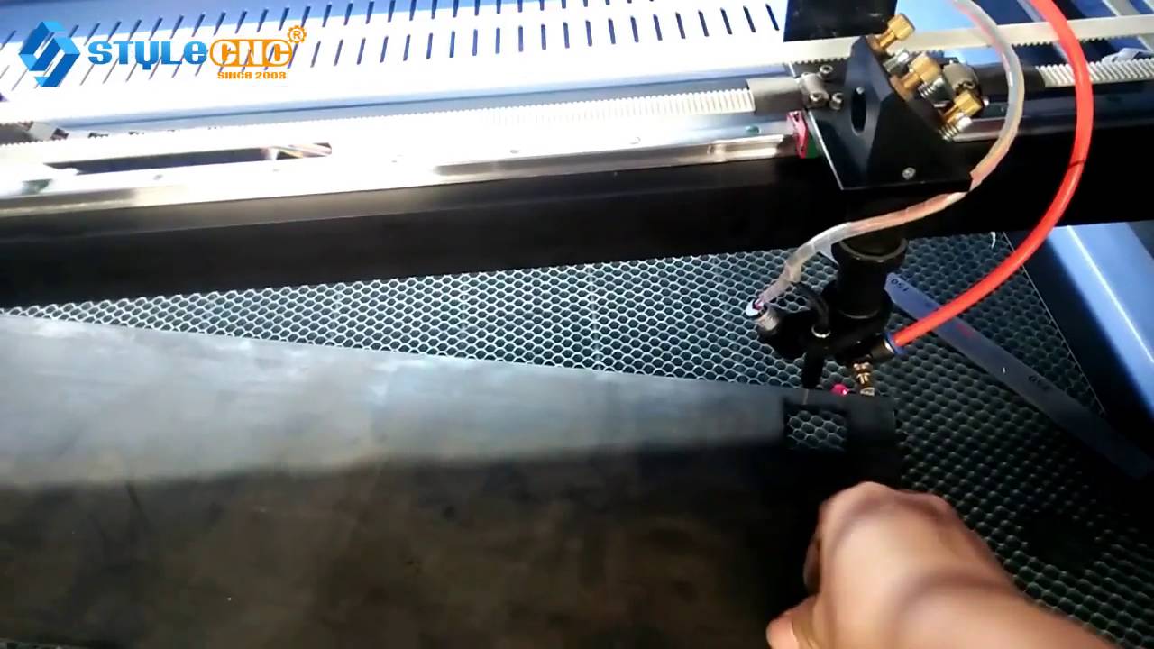 STJ9060 適合小型企業的激光墊片切割機 STJ9060 適合小型企業的激光墊片切割機