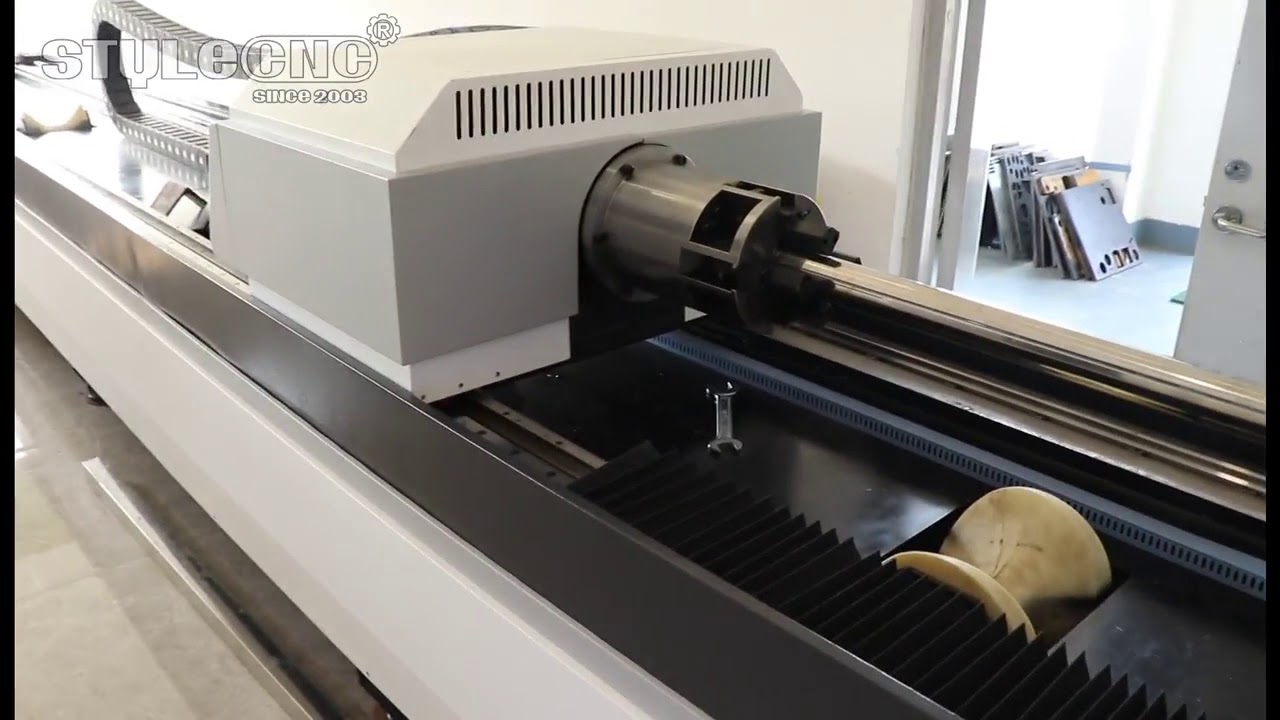 2mm 不銹鋼激光切管機(jī) 2mm 不銹鋼激光切管機(jī)